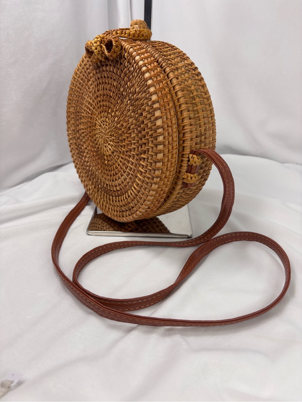 Round Rattan Crossbody Bag | Boho Woven Straw Purse Bali Bag w/ leather Strap - Picture 3 of 8